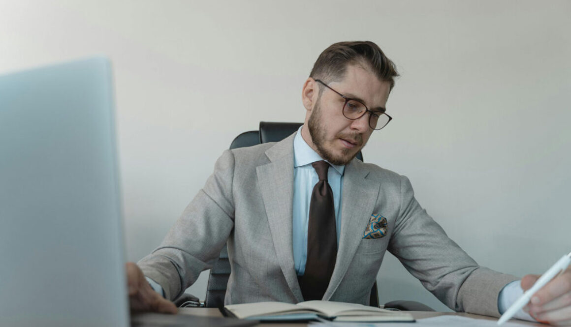 lawyer18